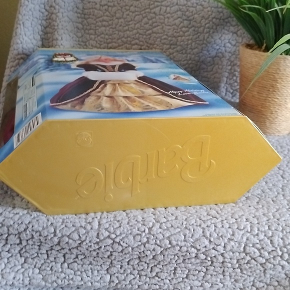 Happy Holidays Special Edition Barbie 1996 - Picture 4 of 9